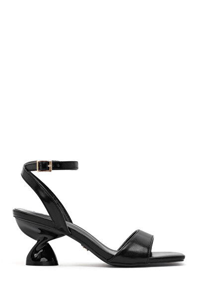 Derimod Дамски черни сандали с дебел ток и каишка около глезена 25SFE451618