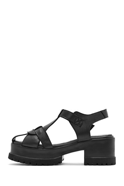 Derimod Kadın Siyah Bilekten Bantlı Kalın Tabanlı Hakiki Deri Sandalet 25SFD200318