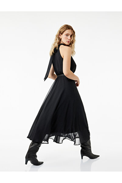 Koton Полска рокля с колан и халтер врат от шифон