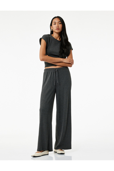Koton Bürümcük Kumaş Rahat Kalıp Beli Bağcıklı Düz Bol Paça Pantolon