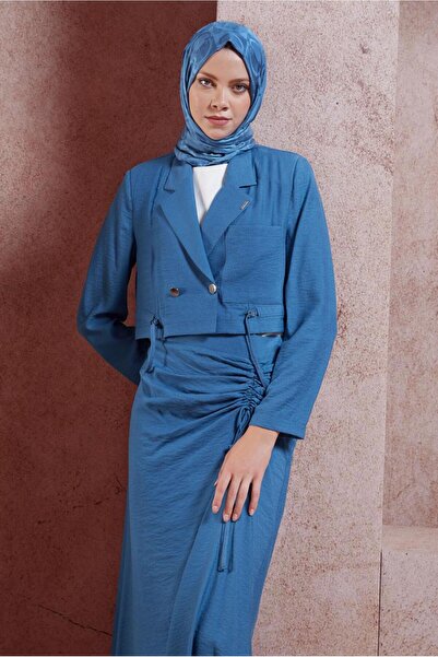 Alvina 44505 Модель з підкотами та детальною спідницею