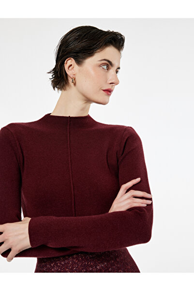 Koton سترة تريكو خفيفة الوزن ذات ياقة عالية وأكمام طويلة