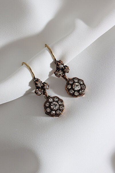 Süspüs Accessories TAŞ DETAYLI SALLANTILI KADIN OTANTİK KÜPE