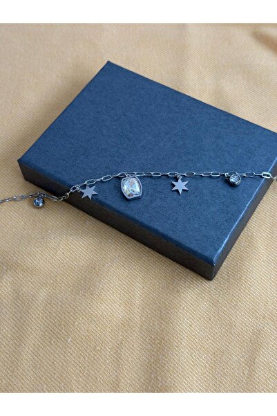 kamilasilver سوار فضي اللون مرصع بحجر الزركون المربع