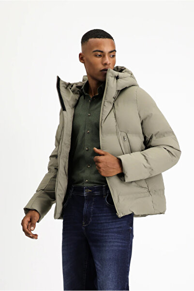 Kiğılı Kapüşonlu Şişme Spor Mont