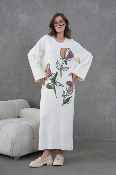 Miss Allos Γυναικείο μακρύ πλεκτό φόρεμα με φαρδύ κορμό, με χάντρες και κέντημα στο μπροστινό μέρος