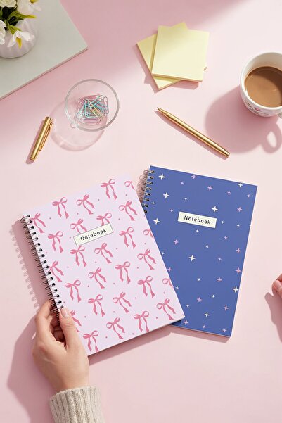 Notisyon A5 Spiralli Okul Defteri 148 Sayfa 2’li Set Kurdela Temalı 1 Çizgili - 1 Çizgisiz Defter, Notebook