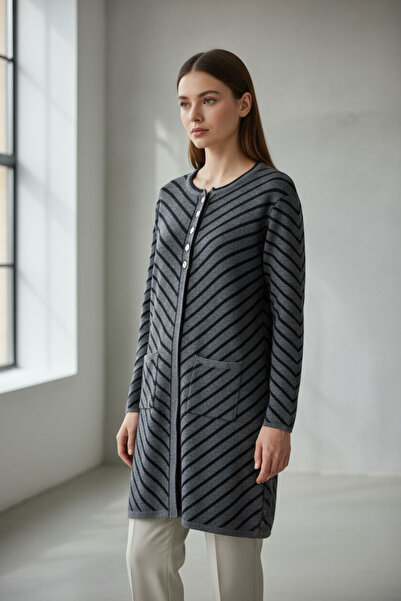 ENDAMIM Striped 3 Button Long Plus Size Knit Cardigan