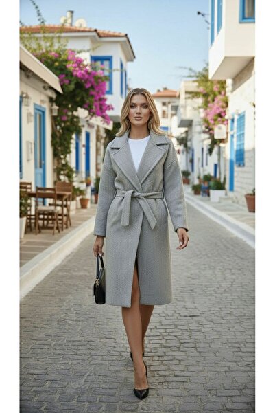 trendlina Long Coat with Belt at the Waist
