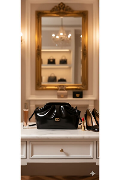 Mimoza Women's Scholarship Handbag - Shiny Black