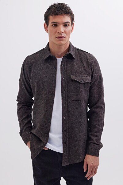 Tudors Erkek Slim Fit Tek Cep Kapaklı Düz Oduncu Spor Kahverengi Gömlek