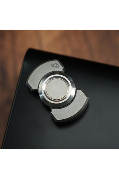 Choice silver With Logo3 in 1 Deformed Fingertip Gyro EDC Decompression Push Card Adult Decompression Toy