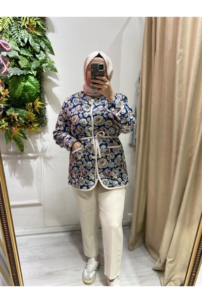 Butik Gül desenli ceket