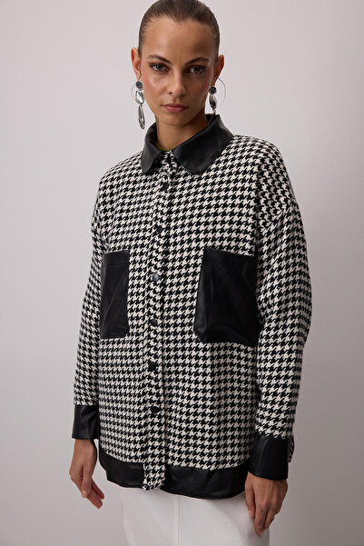 Touché Privé Leather-Embellished Hawkbeak Pattern Shirt