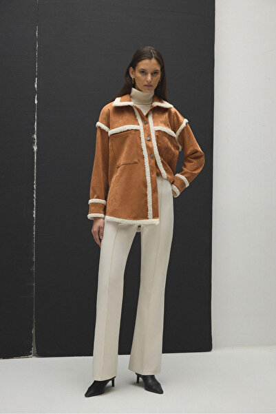 Touché Privé ΣΟΥΕΔ ΠΟΥΚΑΜΙΣΟ ΜΕ ΛΕΠΤΟΜΕΡΕΙΑ