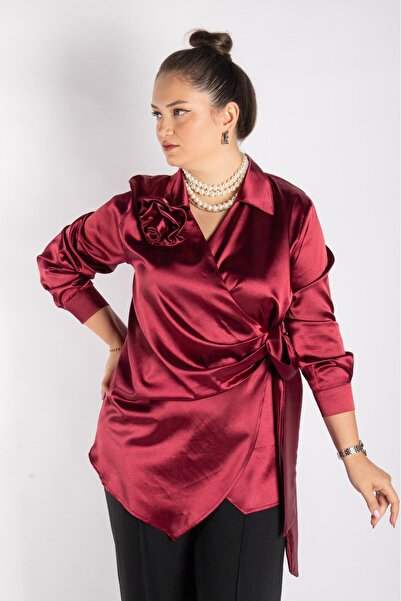 Bedrinxxl Kadın Büyük Beden Kruvaze Yaka Saten Kuşaklı Çiçek Aksesuarlı Bluz ...