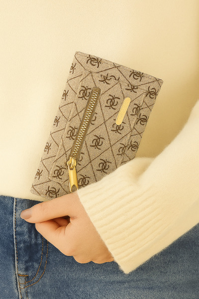 ZEKTON Cream Women's Wallet: Elegant Details, Maximum Functionality