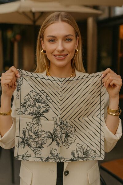 FELLMENS وشاح نسائي منقوش FLR7 مقاس 50x50 سم