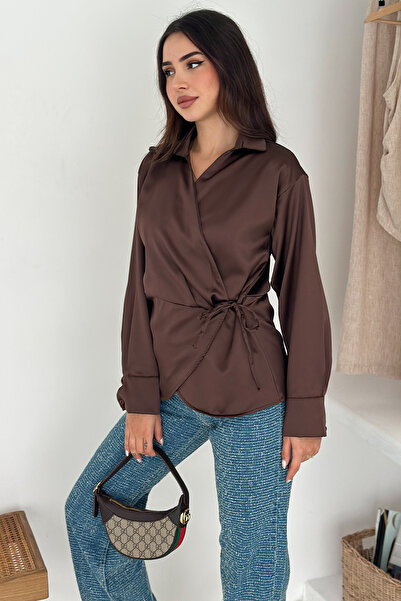Noa Noa Kadın Saten Yan Bağlamalı Kruvaze Gömlek – Akışkan & Şehirli Stil