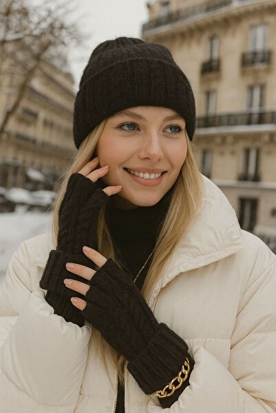 FELLMENS Black Knitwear Knitted Women's Beanie Gloves Set of 2