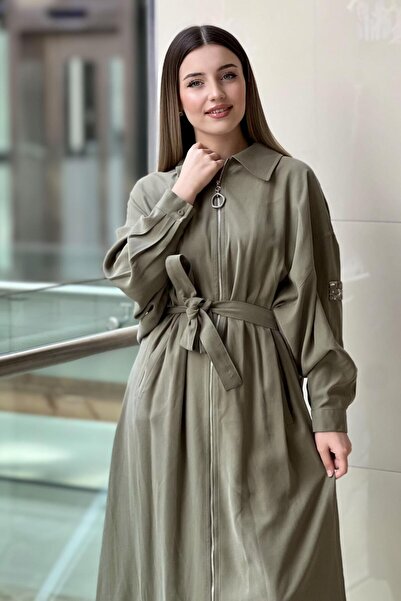 Ceremony Front Zipper Single Handle Stone Detail Internal Zipper Closure Cap