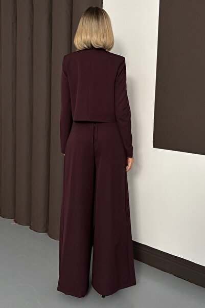 VAGGON Women's Plum Judge Collar Blazer Jacket and Pleated Palazzo Pants Set Vs01382