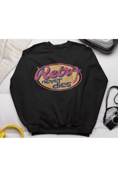 MAGORS سترة رياضية ريترو نيفر دايز مطبوعة من القطن بأكمام طويلة وياقة دائرية بثلاث خيوط