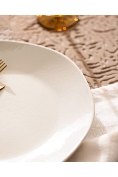 Madame Coco Souci Serving Plate - Cream - 30 cm