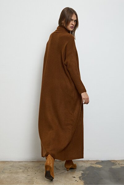 QANU άνοιγμα Πλεκτό Τούνικ Ταν