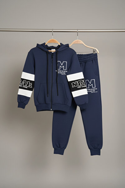 zubi baby & kids wear طقم رياضي للأولاد باللون الأزرق الداكن مع غطاء للرأس وت...