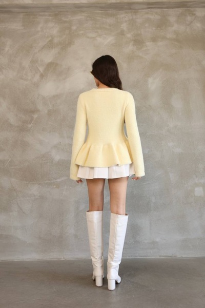 R&G RIMANERE GIOVANI Women's Soft Textured Buttoned Ruffle Detailed Knitwear Cardigan