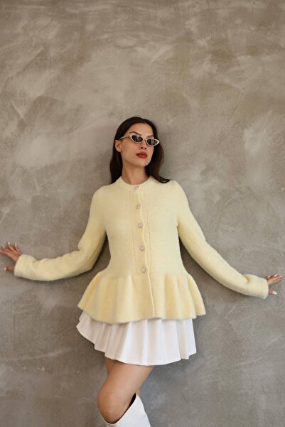 R&G RIMANERE GIOVANI Women's Soft Textured Buttoned Ruffle Detailed Knitwear Cardigan