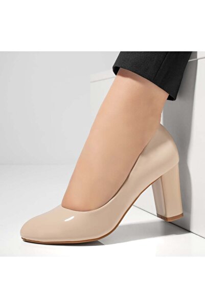 Modlet.ro Women's beige glossy pumps MOD02836