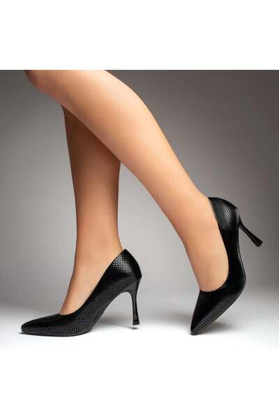Modlet.ro Γυναικεία μαύρα παπούτσια με τακούνι MOD13701