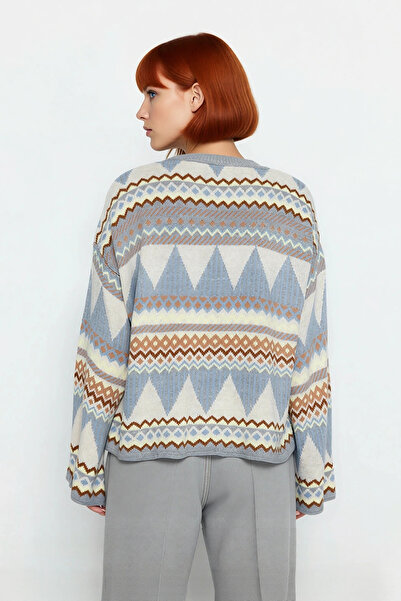 PayBuy Women's Oversized Ethnic Patterned Crew Neck Low Sleeve Knitwear Sweater Is a Stylish and Comfortable Choice for Winter