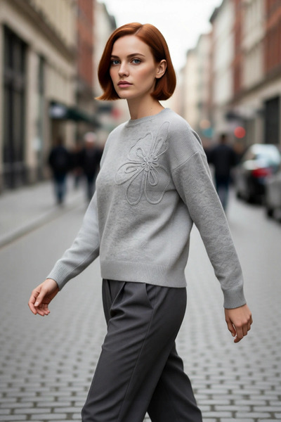 PayBuy Tricotaj gri cu model floral brodat pentru femei Pulover cu gât rotund...