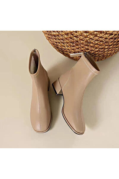 1way بوت مبطن بتصميم كلاسيكي