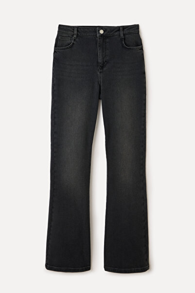 Mudo Flare Fit Jean Pants