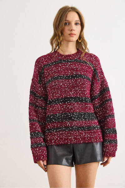 Olalook Women's Burgundy Striped Textured Comfortable Fit Knit Sweater Kzk-19001031