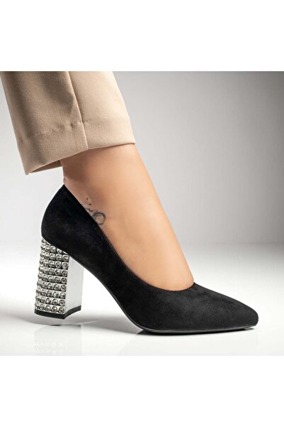 BMoD Pantofi de damă negri din piele întoarsă cu toc gros și detalii metalice...