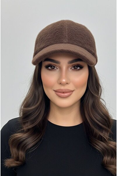 Goldmine Жіноча м'яка шапка з хутром