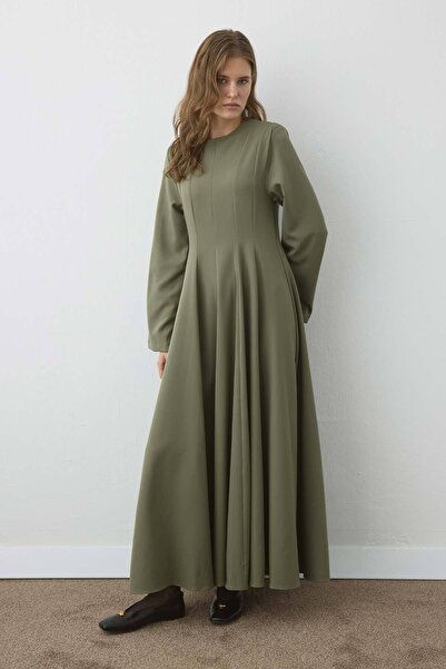 Hooopstore Φόρεμα χακί με λεπτομέρεια στην πλάτη