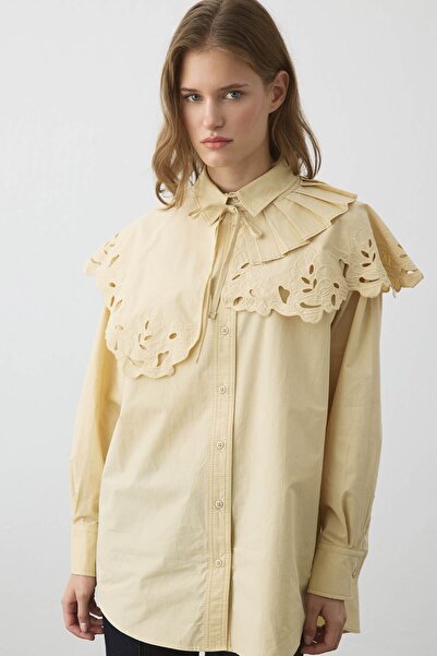 Hooopstore Premium Poplin Pleated Detailed Embroidered Butter Yellow Collar