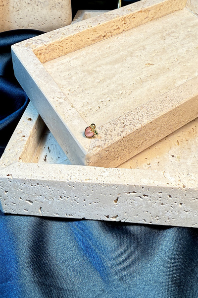 MOONİ ACCESSORİES Love Açık Pembe Yeşil Yaprak Zirkon Taşlı Altın Renk Stainless Steel Çelik Piercing Tragus Helix