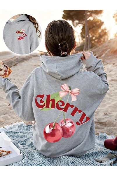 oneagılyazı Детска суитшърт с качулка и черешови мотиви