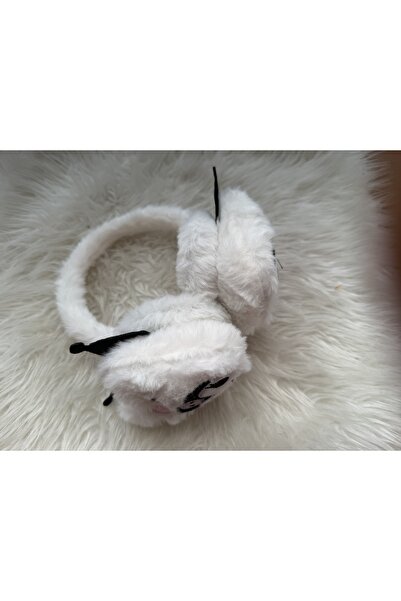 Blotch Winter Earmuffs That Protect from the Cold, Featuring Kuromi, Fluffy White Color, Cute Plush Earmuffs for Girls
