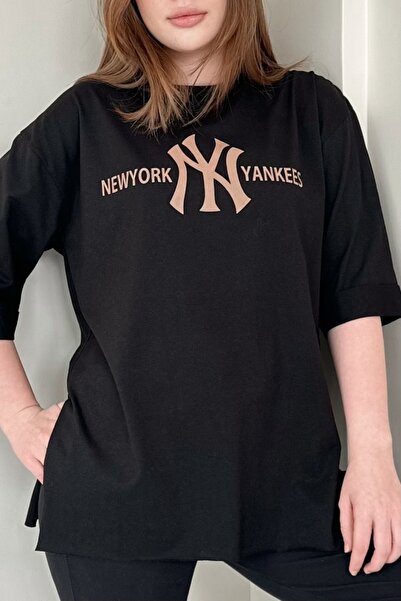 Kombinazon Yankees Brown Printed Black T-Shirt