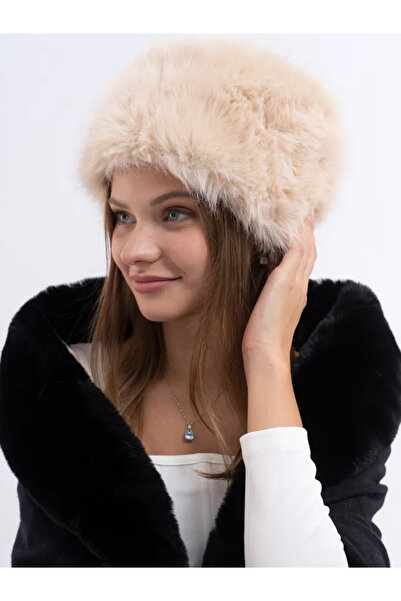 De Bijoura Women's Plush Faux Fur Winter Hat / Fur Beanie