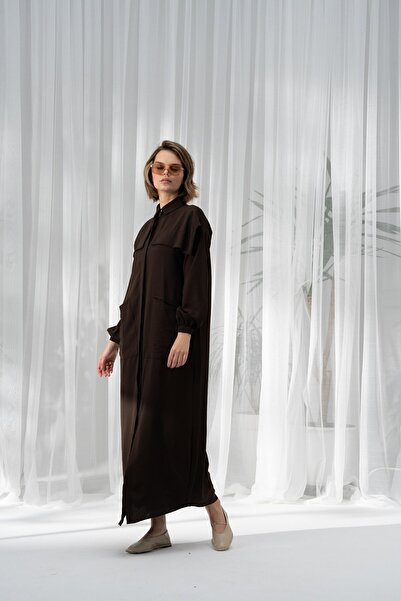 QANU Κλασικό καφέ φεράκι με φαρδιά εφαρμογή