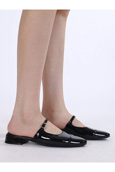 Sneak-a-Peek By Styli Buckle Strap Detail Slip-On Mules